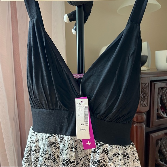 NWT Black and Cream Mini Dress with Built in Bra - Picture 5 of 5